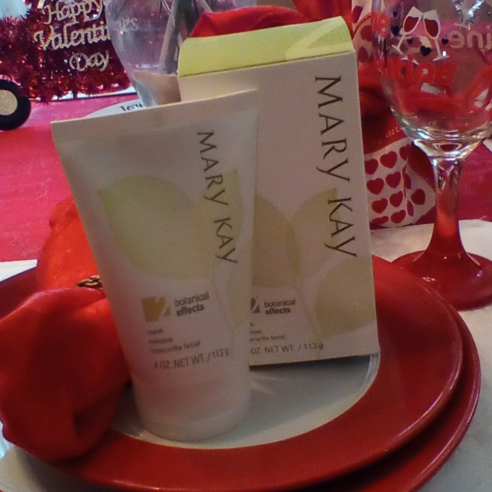 Mary Kay Botanical Mask - Picture 4 of 4